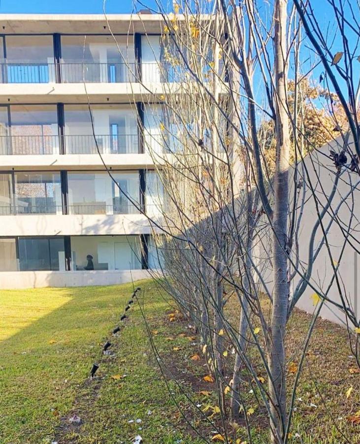 Cilveti 468 departamento con cochera, excelente ubicación Rosario Exterior foto